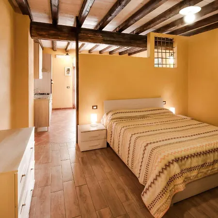 Cozy Chalet At Lombardy With Pool Alpesi faház Marone