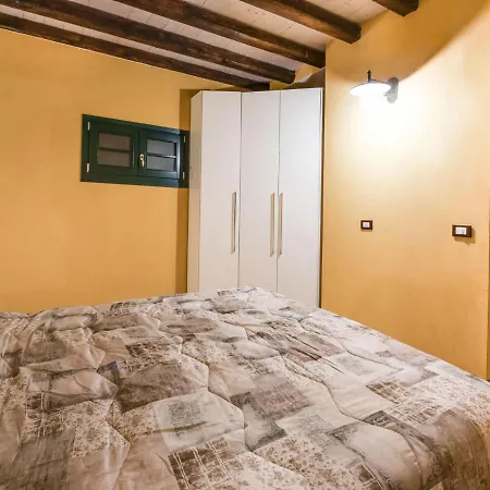 Cozy Chalet At Lombardy With Pool Alpesi faház Marone